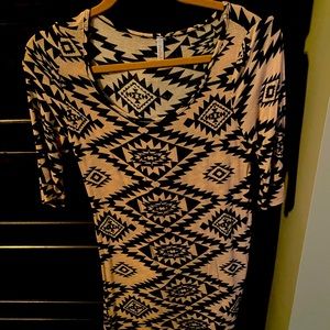 Lightweight top or sweaterdress